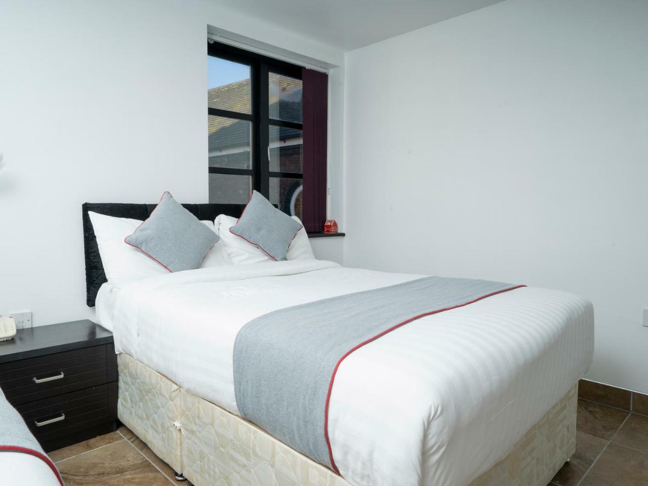 Atz&H Inn Bilston Ngoại thất bức ảnh